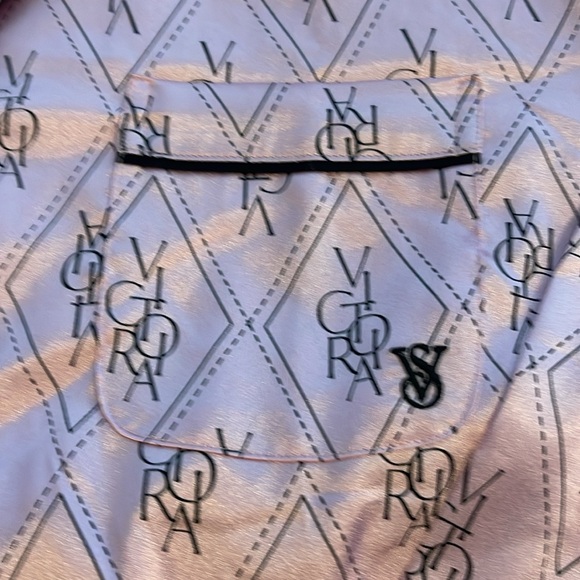 💞Victoria Secret Satin Pajamas💞 - Picture 4 of 6